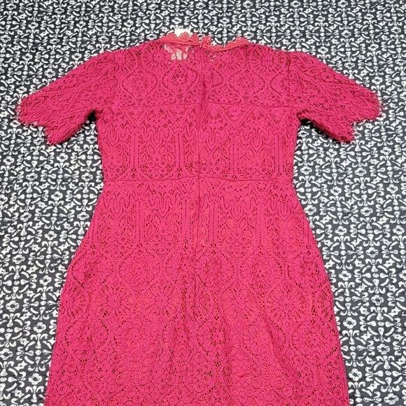 Hot Pink Lace Midi Dress - Picture 4 of 8
